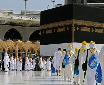Tawaf Duas for all 7 Rounds: Complete Guide on What to Recite During Umrah Tawaf