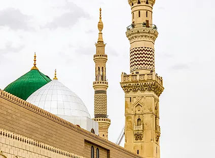 528 4 Star 14 Nights Umrah Package