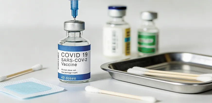 COVID-19 vaccine requirements and health guidelines for Umrah pilgrims in 2026